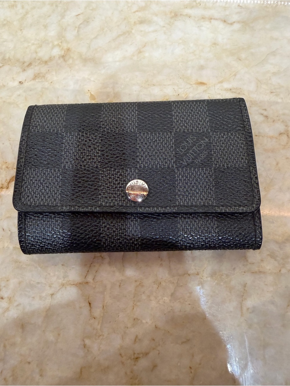 Louis Vuitton Damier Graphite key cles